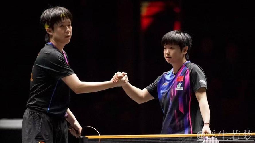 世乒联总决赛混双半决赛：王楚钦孙颖莎力拼日本组合